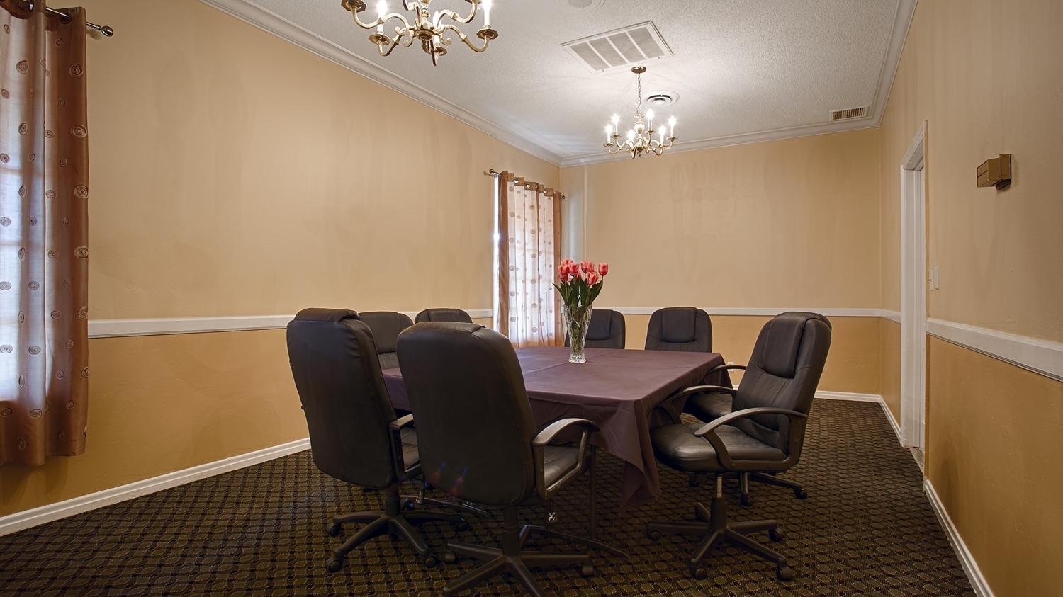 Best Western Plus Hill House Bakersfield Exterior photo